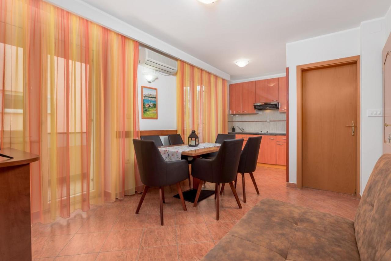 Apartment Drazenka Turato Башка Экстерьер фото